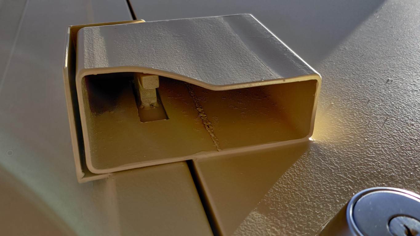 Man Door Lockbox - Image 2