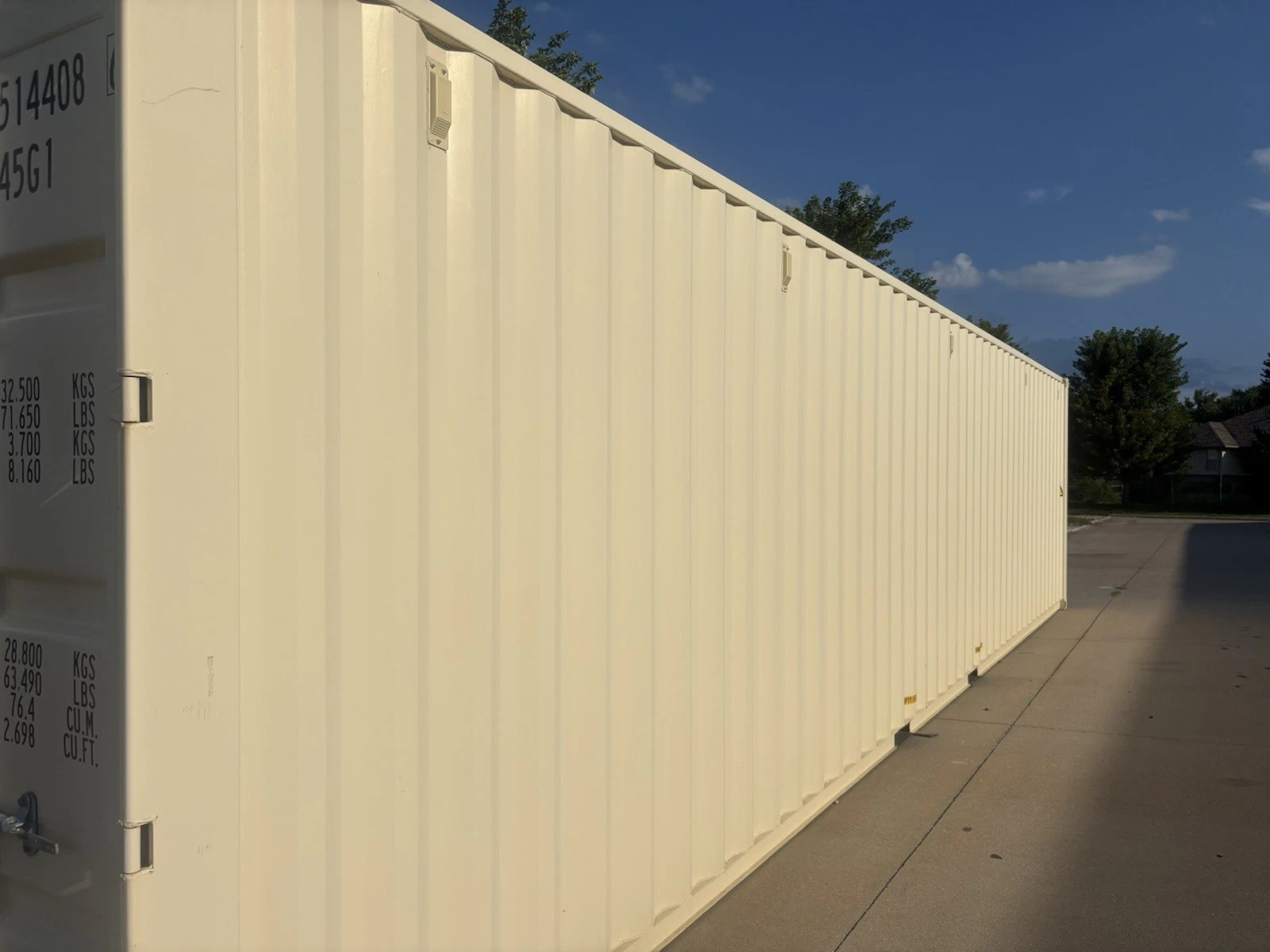 40ft Container 8.6ft Ceilings 8ft Wide like Never Used