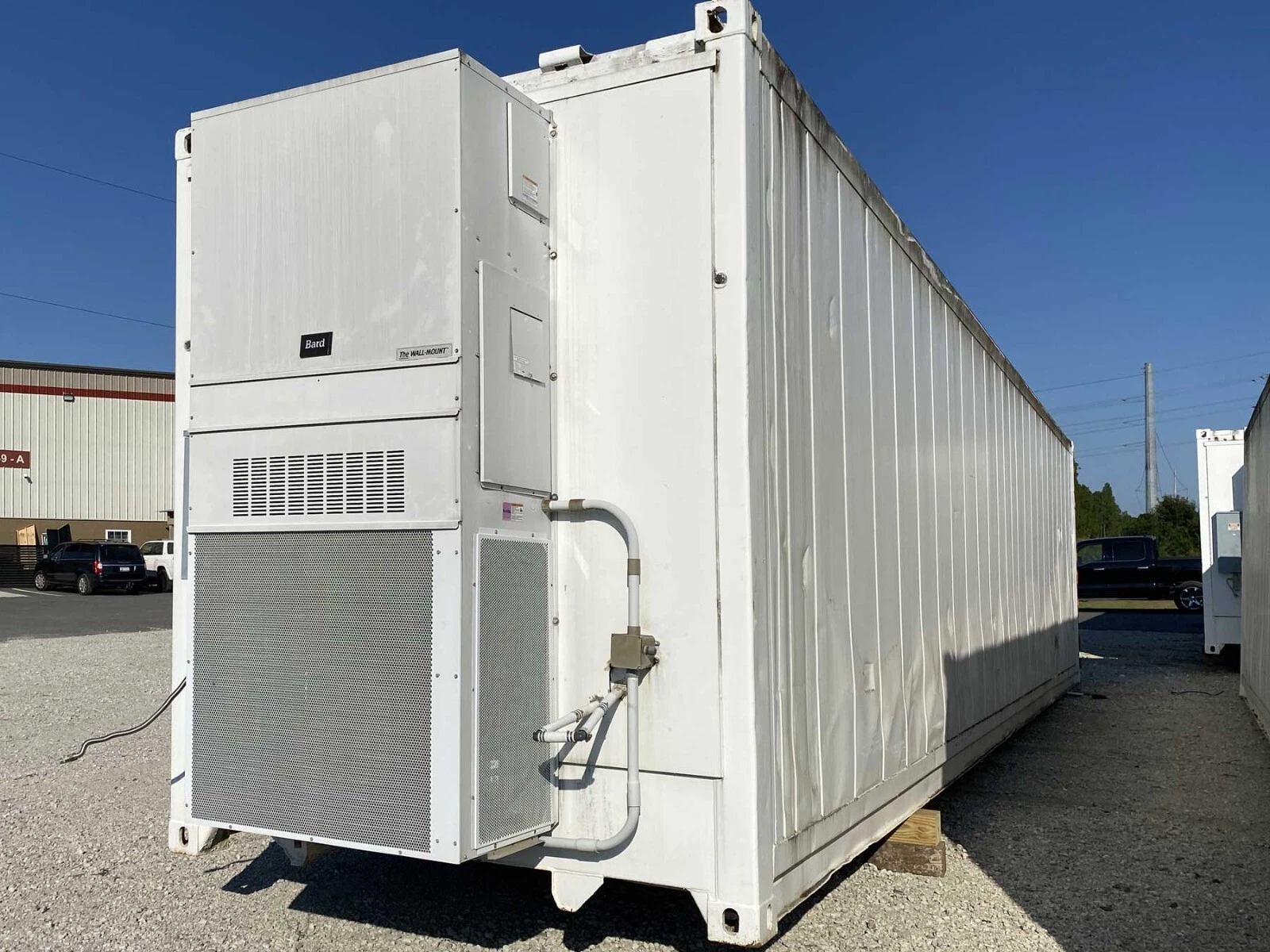 40 Foot High-Cube Insulated Shipping Container with 5 Ton Bard HVAC - Image 3